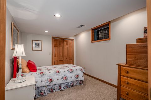 Tiny photo for 3104 Easton Place, St. Charles, IL 60174 (MLS # 12578498)