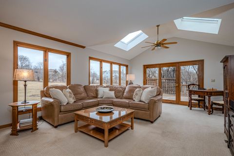 Tiny photo for 3104 Easton Place, St. Charles, IL 60174 (MLS # 12578498)