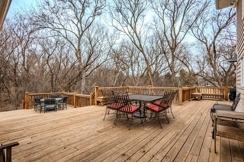 Tiny photo for 3104 Easton Place, St. Charles, IL 60174 (MLS # 12578498)