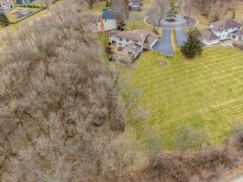 Tiny photo for 3104 Easton Place, St. Charles, IL 60174 (MLS # 12578498)