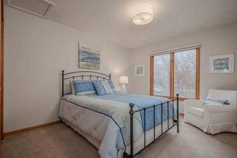 Tiny photo for 3104 Easton Place, St. Charles, IL 60174 (MLS # 12578498)