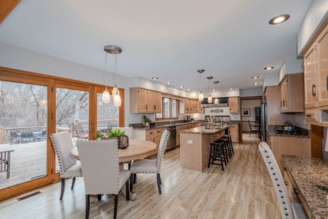 Tiny photo for 3104 Easton Place, St. Charles, IL 60174 (MLS # 12578498)