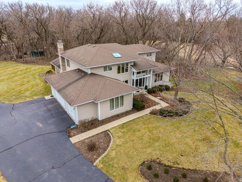 Tiny photo for 3104 Easton Place, St. Charles, IL 60174 (MLS # 12578498)