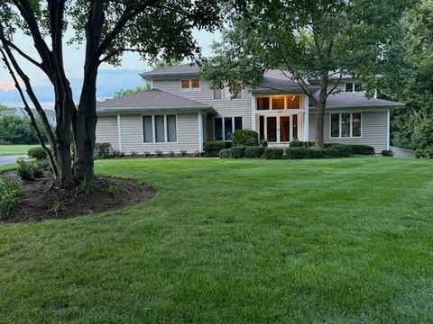 3104 Easton Place St. Charles IL 60174