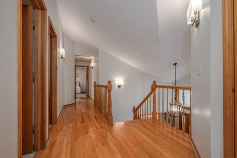 Tiny photo for 3104 Easton Place, St. Charles, IL 60174 (MLS # 12578498)