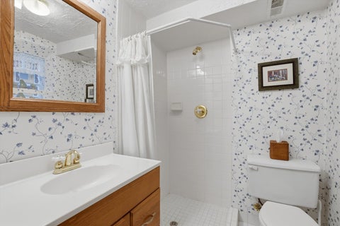 Tiny photo for 708 S Vine Avenue, Park Ridge, IL 60068 (MLS # 12660919)