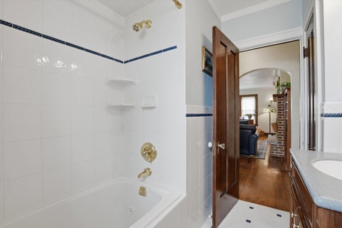 Tiny photo for 708 S Vine Avenue, Park Ridge, IL 60068 (MLS # 12660919)
