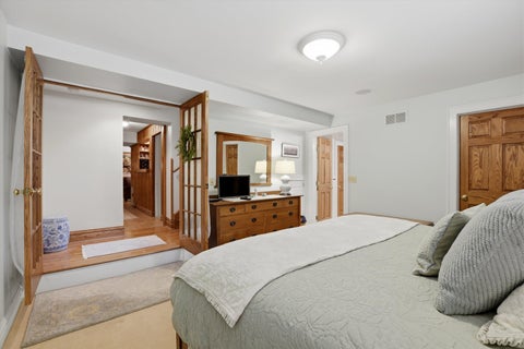 Tiny photo for 708 S Vine Avenue, Park Ridge, IL 60068 (MLS # 12660919)