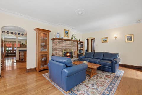 Tiny photo for 708 S Vine Avenue, Park Ridge, IL 60068 (MLS # 12660919)
