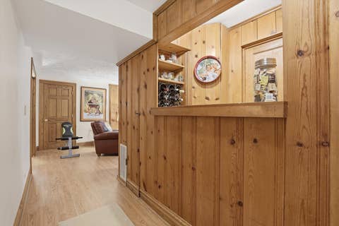 Tiny photo for 708 S Vine Avenue, Park Ridge, IL 60068 (MLS # 12660919)