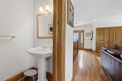 Tiny photo for 708 S Vine Avenue, Park Ridge, IL 60068 (MLS # 12660919)