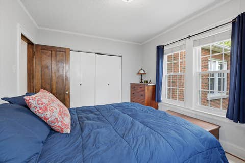 Tiny photo for 708 S Vine Avenue, Park Ridge, IL 60068 (MLS # 12660919)