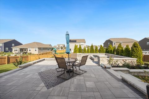 Tiny photo for 10122 Jonamac Avenue, Huntley, IL 60142 (MLS # 12495429)