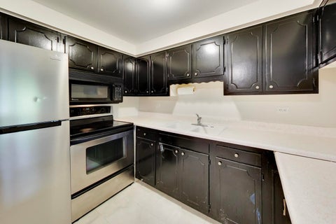 Tiny photo for 901 8th Avenue #12, La Grange, IL 60525 (MLS # 12697617)