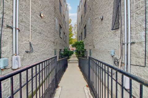 Tiny photo for 4145 S Wabash Avenue #1N, Chicago, IL 60653 (MLS # 12479164)