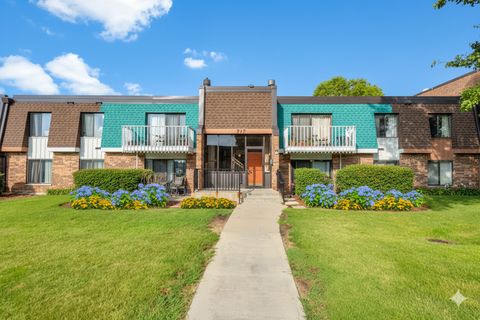 Tiny photo for 717 Tipperary Court #1C, Schaumburg, IL 60193 (MLS # 12508919)