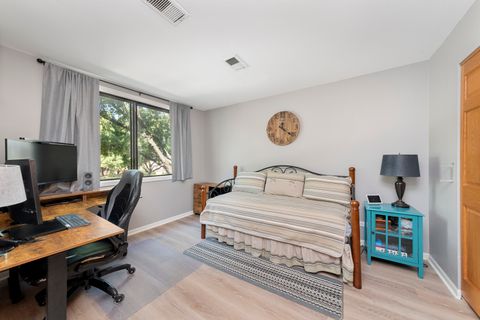 Tiny photo for 440 Raintree Court #1D, Glen Ellyn, IL 60137 (MLS # 12470197)