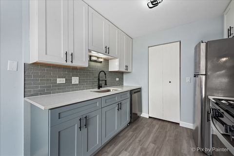 Tiny photo for 327 Newport Lane #B2, Bartlett, IL 60103 (MLS # 12630271)