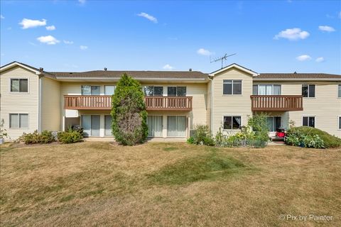 Tiny photo for 327 Newport Lane #B2, Bartlett, IL 60103 (MLS # 12630271)