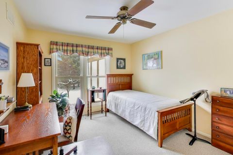 Tiny photo for 735 Garfield Avenue #735, Libertyville, IL 60048 (MLS # 12545948)