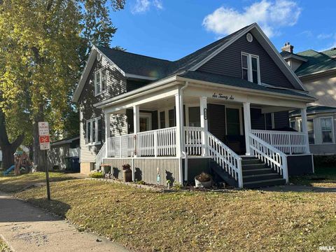 Photo of 626 ARGYLE Court, Clinton, IA 52732 (MLS # QC4268677)