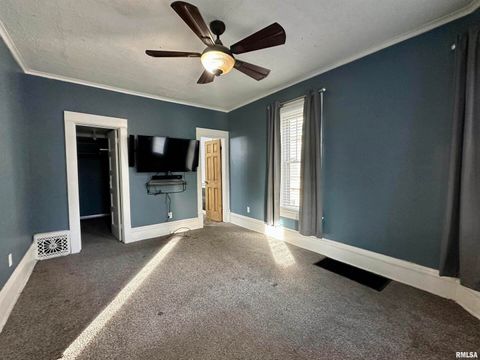 Tiny photo for 626 ARGYLE Court, Clinton, IA 52732 (MLS # QC4268677)