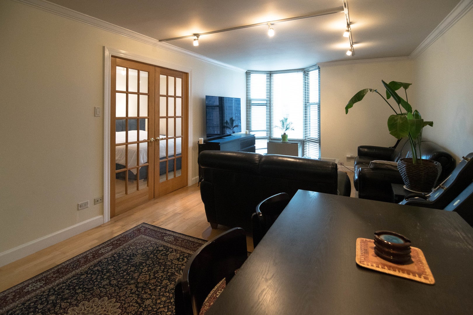 1340 N Dearborn Parkway 8B