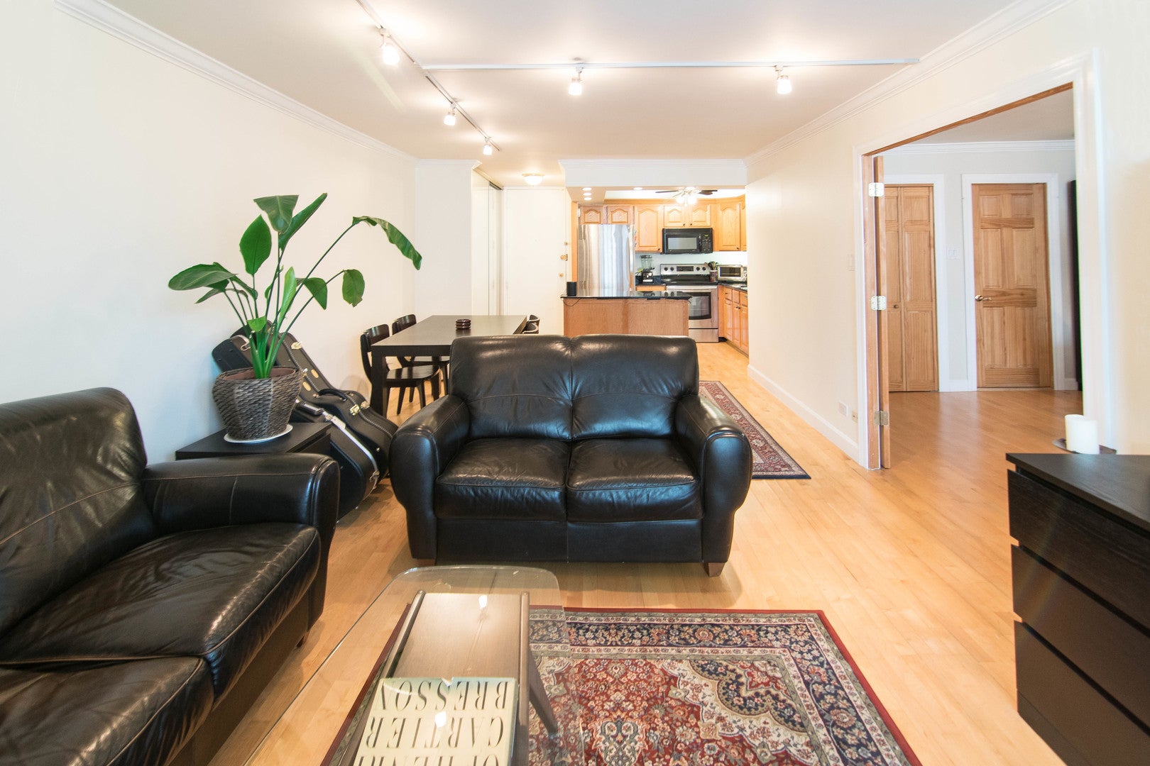 1340 N Dearborn Parkway 8B