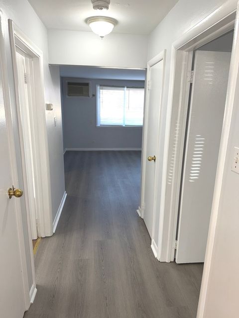 Tiny photo for 1110 W 18th Street #GE, Broadview, IL 60155 (MLS # 12582920)