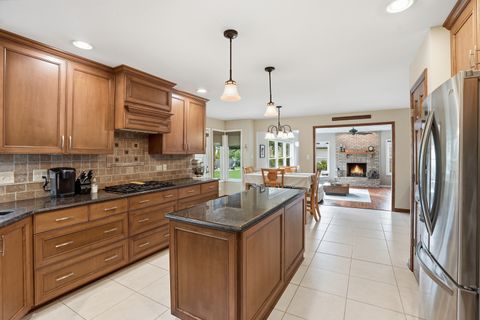Tiny photo for 400 W Joliet Highway, New Lenox, IL 60451 (MLS # 12495848)