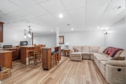 Tiny photo for 400 W Joliet Highway, New Lenox, IL 60451 (MLS # 12495848)