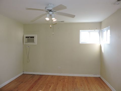 Tiny photo for 5653 W Leland Avenue, Chicago, IL 60630 (MLS # 12609679)