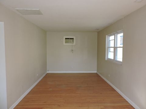 Tiny photo for 5653 W Leland Avenue, Chicago, IL 60630 (MLS # 12609679)