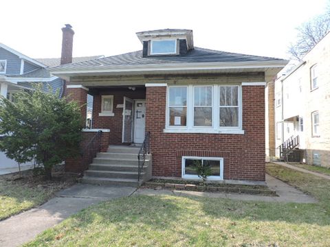 Tiny photo for 5653 W Leland Avenue, Chicago, IL 60630 (MLS # 12609679)