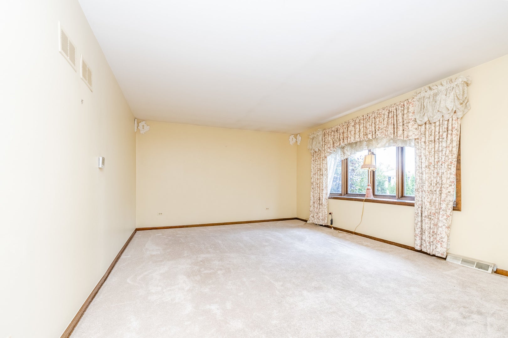 8047 S Oketo Avenue
