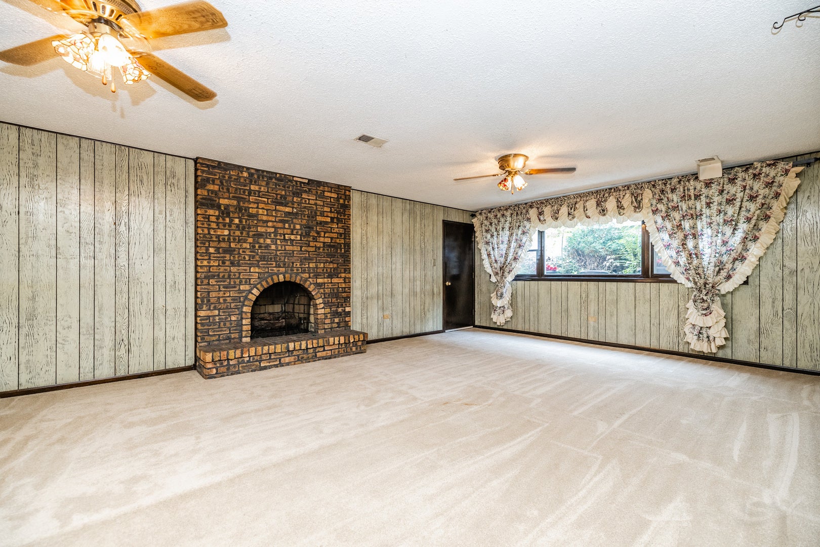 8047 S Oketo Avenue