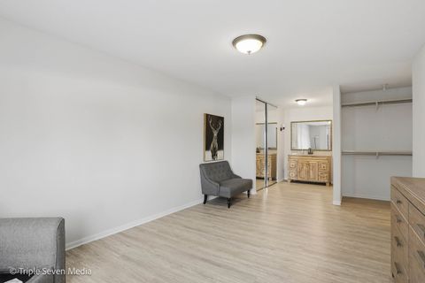 Tiny photo for 440 Raintree Court #1G, Glen Ellyn, IL 60137 (MLS # 12557957)