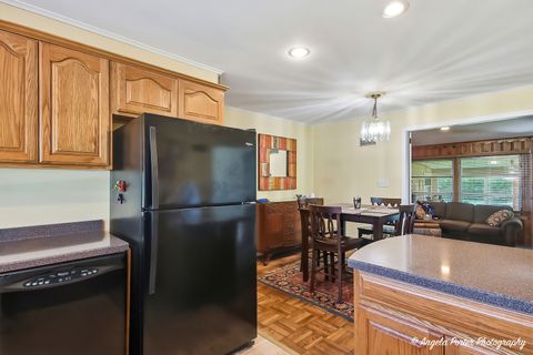 Tiny photo for 2923 Shorewood Drive, McHenry, IL 60050 (MLS # 12687637)