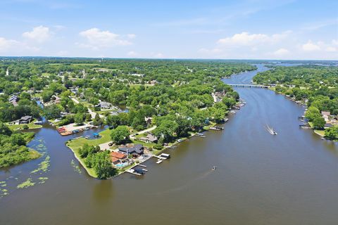 Tiny photo for 2923 Shorewood Drive, McHenry, IL 60050 (MLS # 12687637)