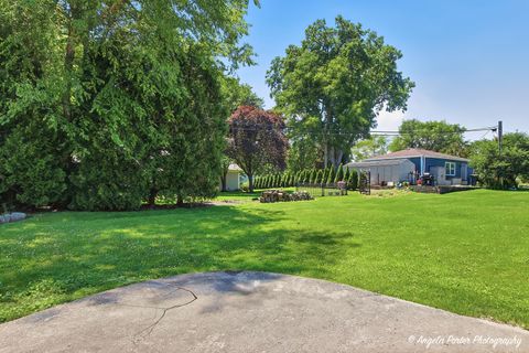 Tiny photo for 2923 Shorewood Drive, McHenry, IL 60050 (MLS # 12687637)