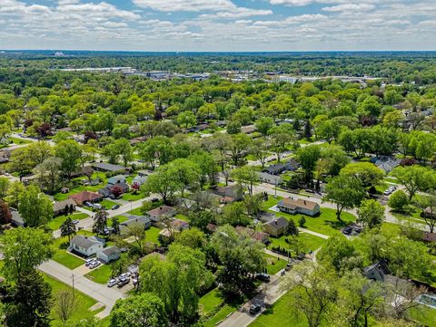 Tiny photo for 1045 Palace Street, Aurora, IL 60506 (MLS # 12624223)
