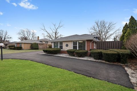 Tiny photo for 6839 W 127th Street, Palos Heights, IL 60463 (MLS # 12583423)