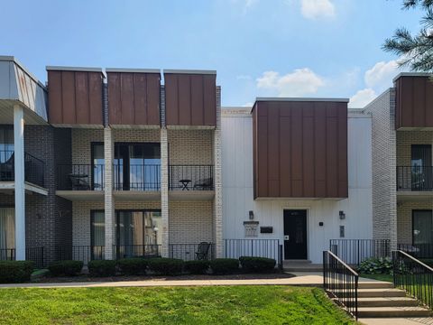Photo of 4123 W 98th Street #C, Oak Lawn, IL 60453 (MLS # 12503747) Photo of 4123 W 98th Street #C, Oak Lawn, IL 60453 (MLS # 12503747)