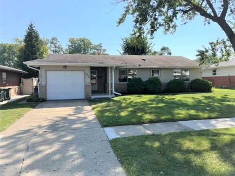 Tiny photo for 539 Ridgewood Road, Elk Grove Village, IL 60007 (MLS # 12472049)