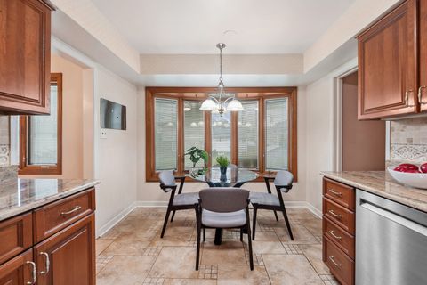 Tiny photo for 1305 E Mulberry Lane, Mount Prospect, IL 60056 (MLS # 12572858)