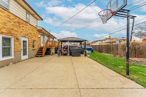 Tiny photo for 1531 N 9th Avenue, Melrose Park, IL 60160 (MLS # 12608024)