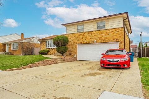 Tiny photo for 1531 N 9th Avenue, Melrose Park, IL 60160 (MLS # 12608024)