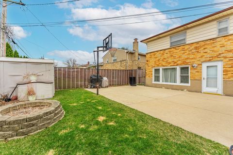 Tiny photo for 1531 N 9th Avenue, Melrose Park, IL 60160 (MLS # 12608024)