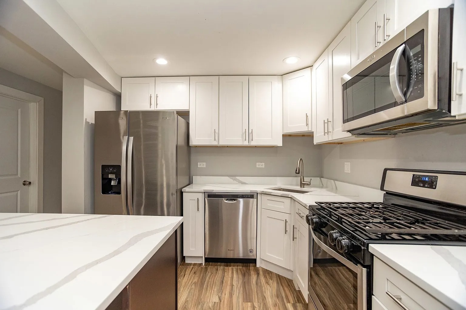 4906 N Rockwell Street G