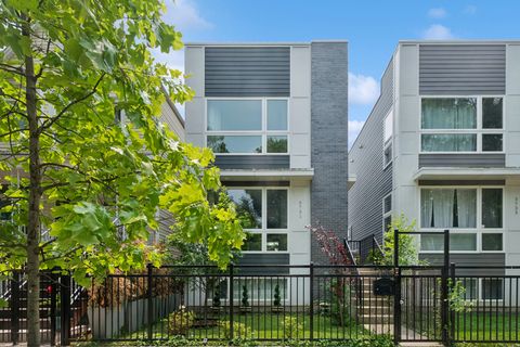 3731 W Lyndale Street Chicago IL 60647